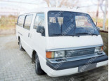 Mazda E2000/E2200/Bongo (83-99), Лобовое стекло